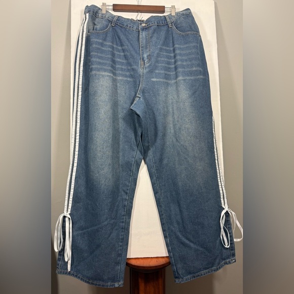SHEIN Denim - SHEIN Women’s Blue Flare & Wide Leg Jeans Size 4XL